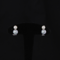 Boucles d'oreilles Clips double perle blanche et grise