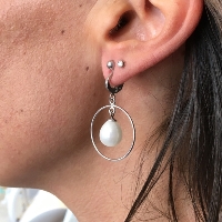 Boucle Clips Anneau et Perle Blanche